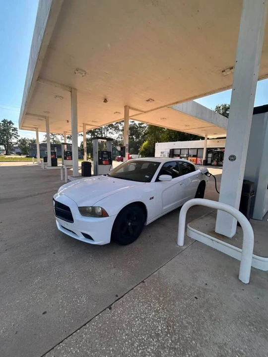 2012 Dodge Charger 7th Gen - Image 4 of 19