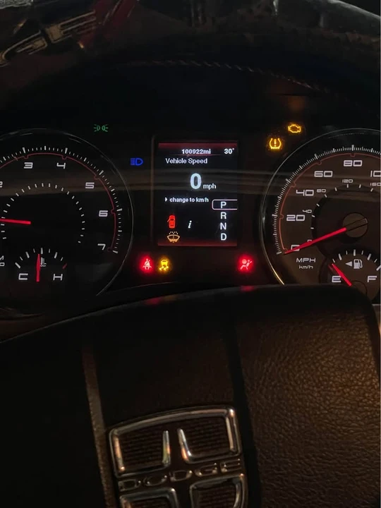 2012 Dodge Charger 7th Gen - Image 9 of 9