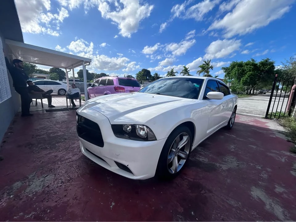 2012 Dodge Charger 7th Gen - Image 3 of 10