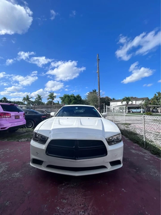 2012 Dodge Charger 7th Gen - Image 2 of 10