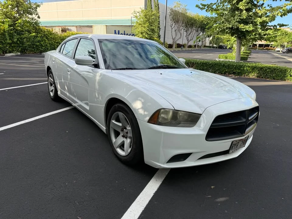 2012 Dodge Charger 7th Gen - Image 2 of 9