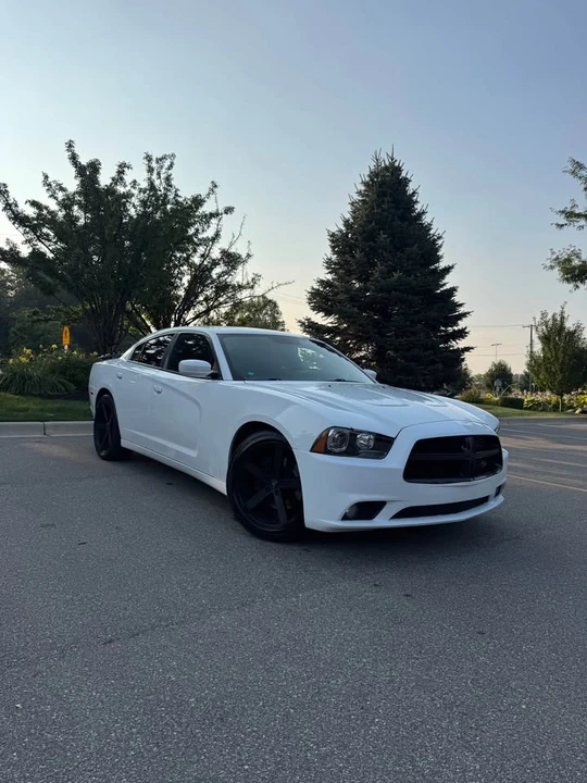 2012 Dodge Charger 7th Gen - Image 8 of 12