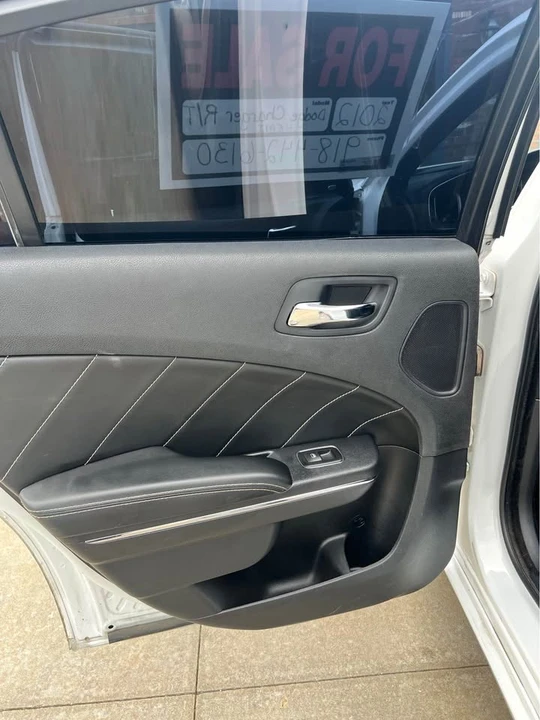 2012 Dodge Charger 7th Gen - Image 6 of 11