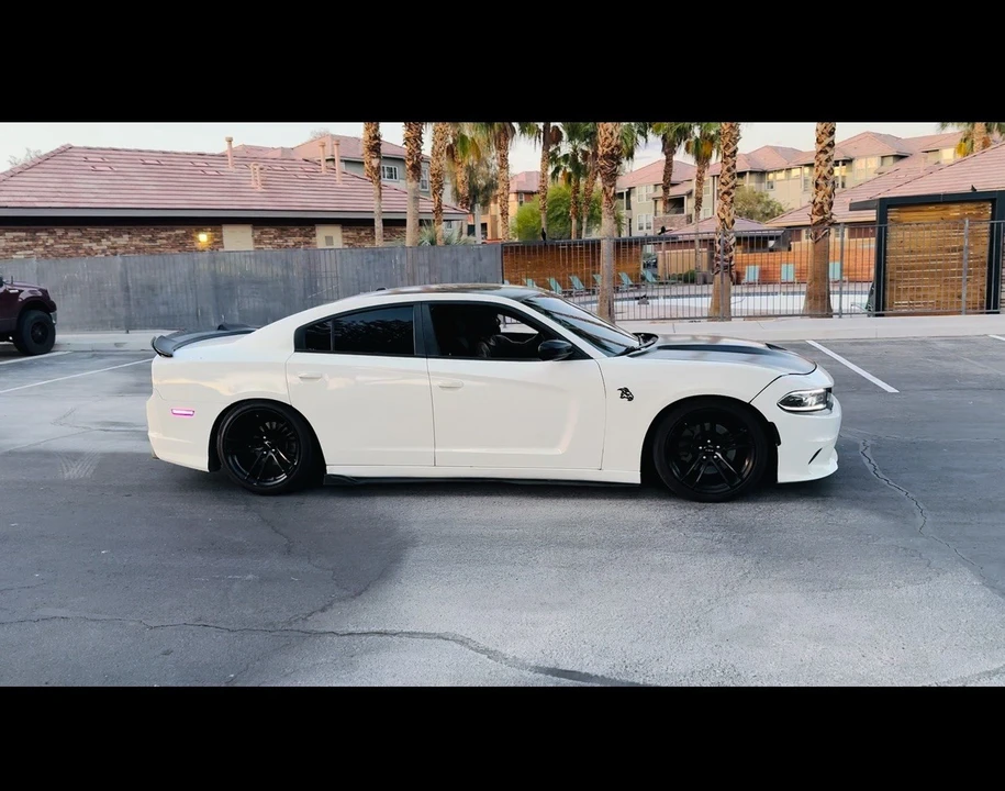 2012 Dodge Charger 7th Gen - Image 3 of 14