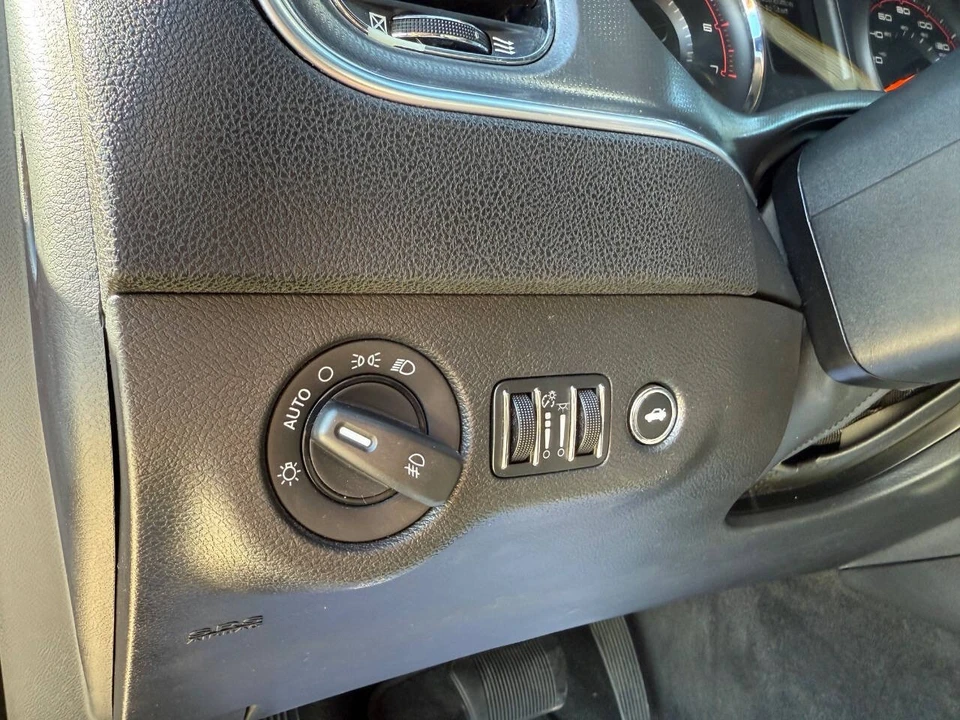 2012 Dodge Charger 7th Gen - Image 26 of 31