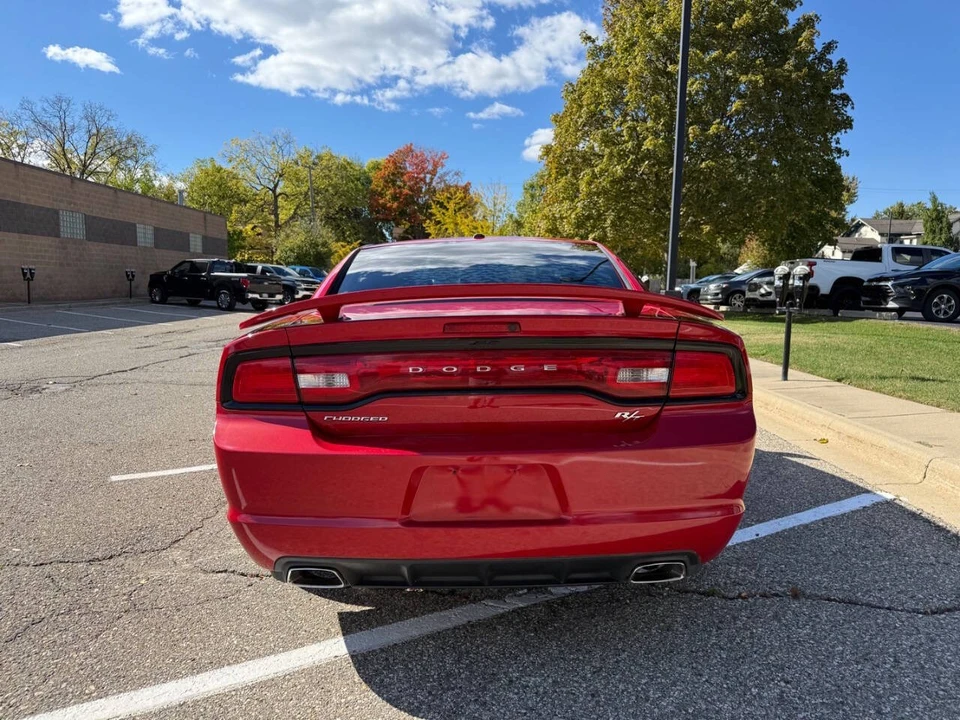 2012 Dodge Charger 7th Gen - Image 7 of 31