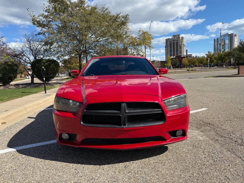 2012 Dodge Charger 7th Gen - Image 2 of 31
