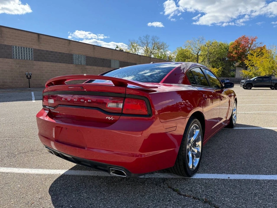 2012 Dodge Charger 7th Gen - Image 8 of 31