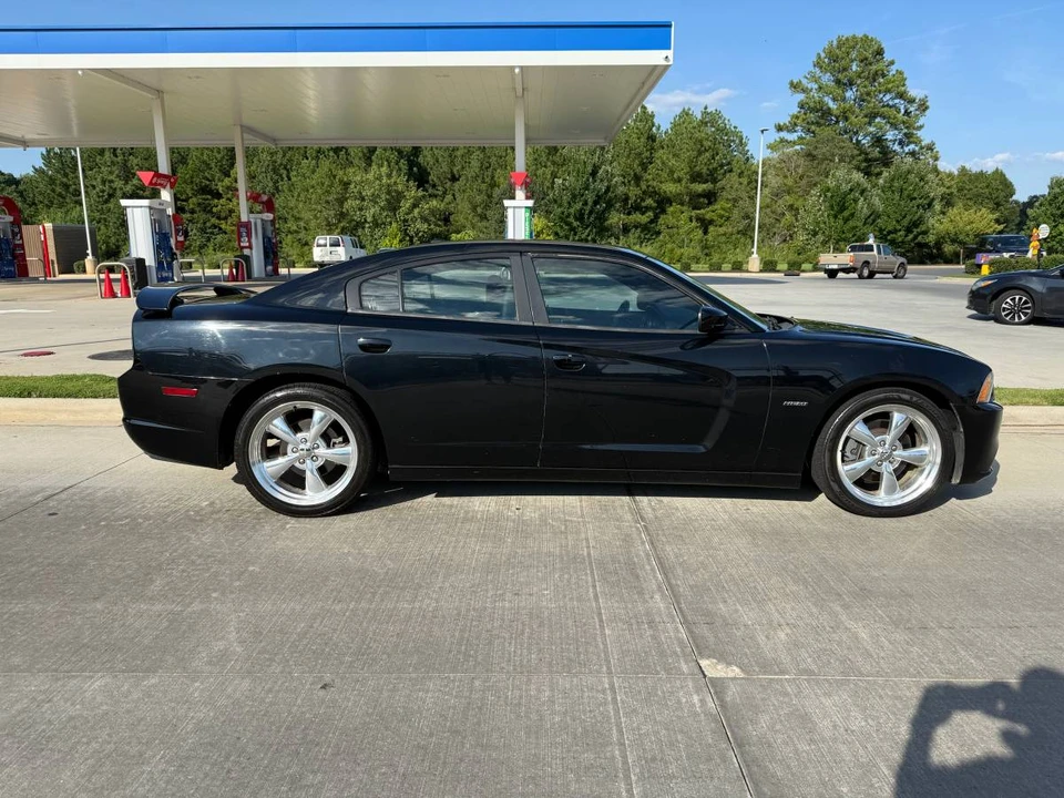 2012 Dodge Charger 7th Gen - Image 3 of 15