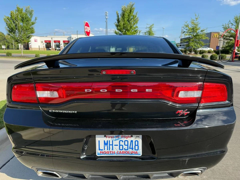2012 Dodge Charger 7th Gen - Image 7 of 15