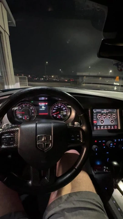 2012 Dodge Charger 7th Gen - Image 14 of 20