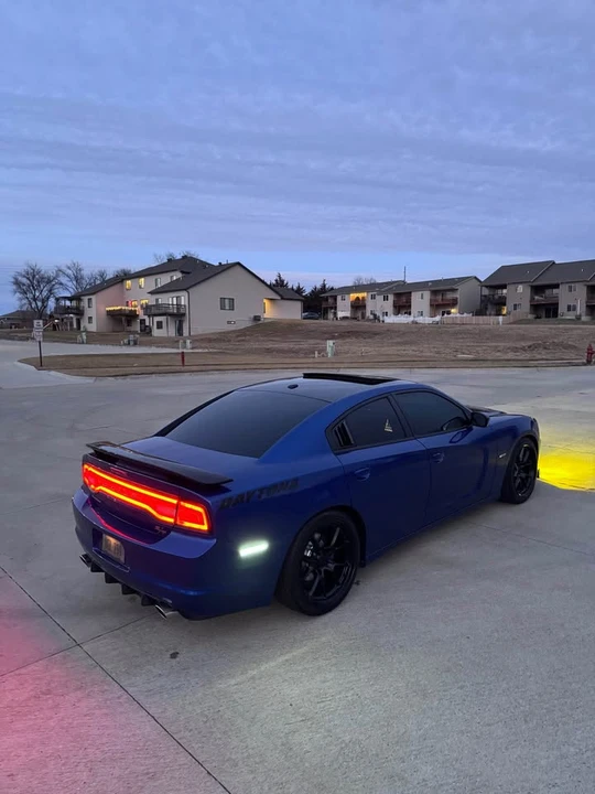 2012 Dodge Charger 7th Gen - Image 7 of 20