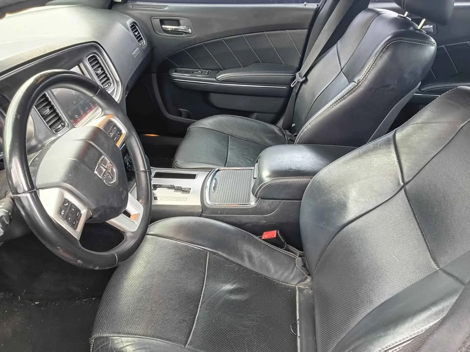 2012 Dodge Charger 7th Gen - Image 10 of 13