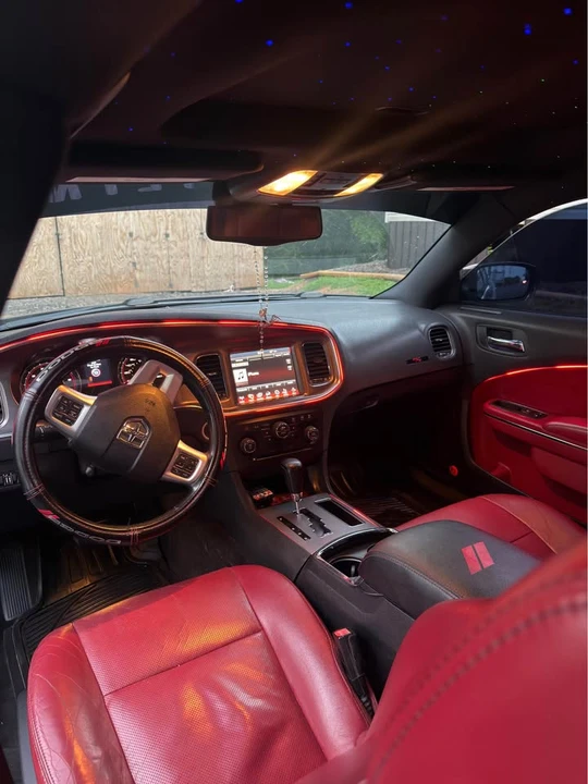 2012 Dodge Charger 7th Gen - Image 7 of 11