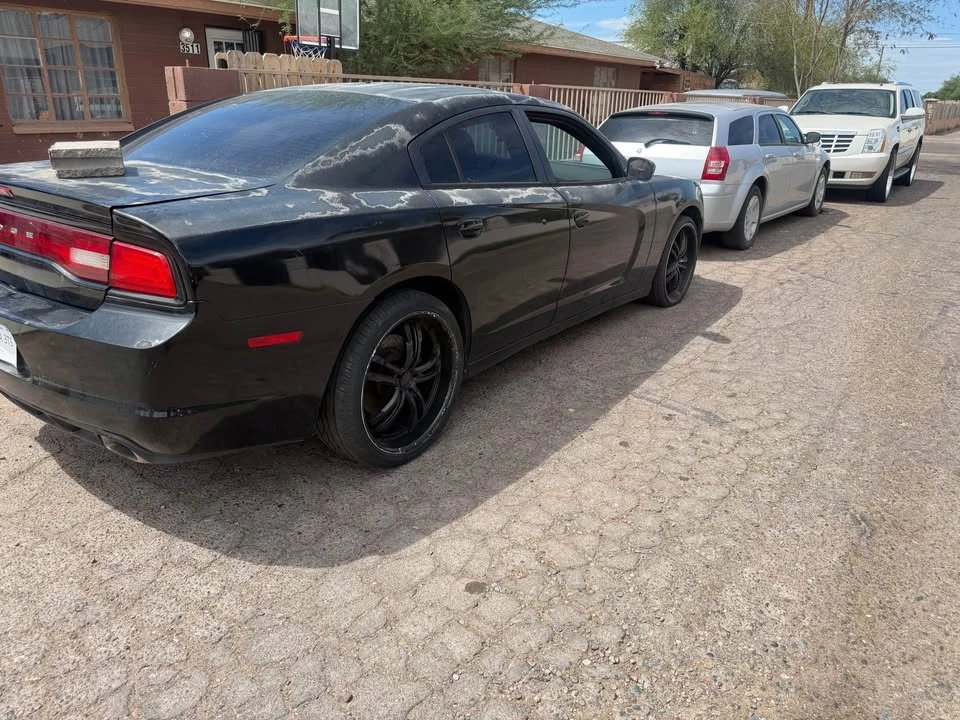 2012 Dodge Charger 7th Gen - Image 2 of 8