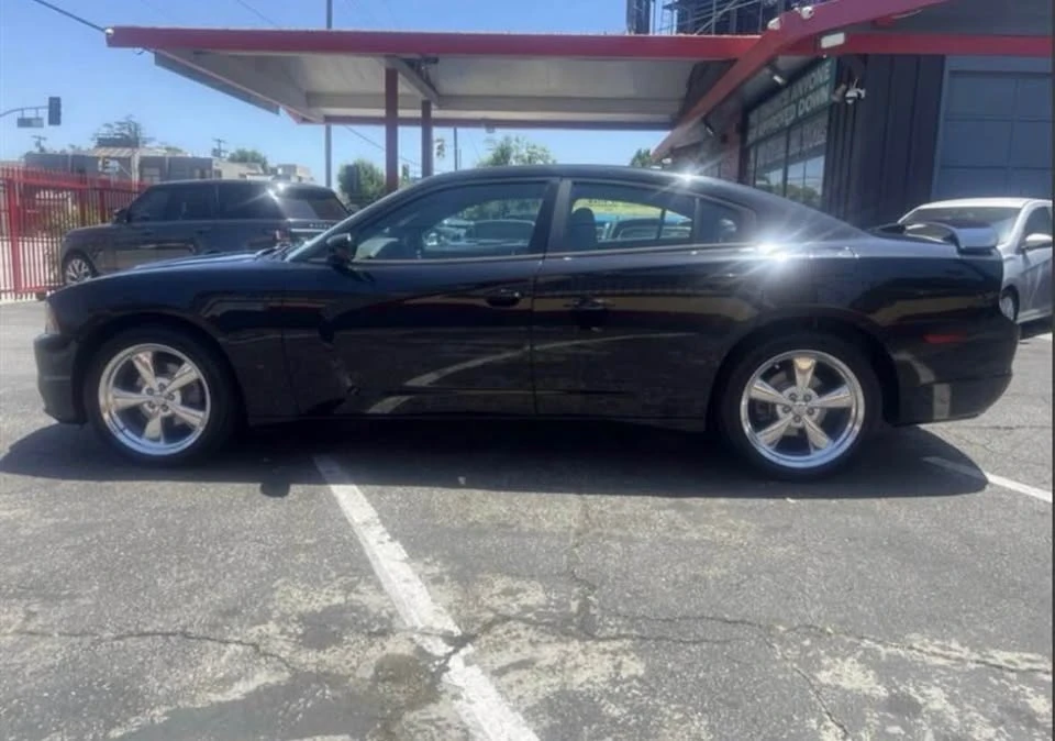 2012 Dodge Charger 7th Gen - Image 3 of 7