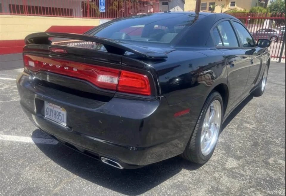 2012 Dodge Charger 7th Gen - Image 2 of 7