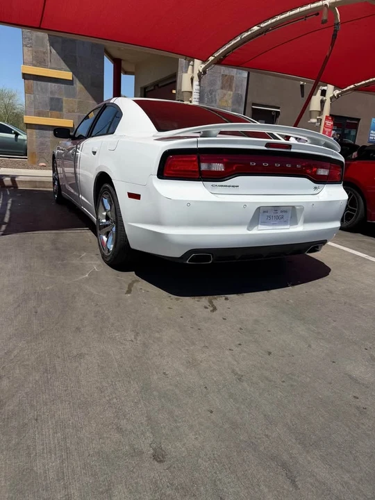 2012 Dodge Charger 7th Gen - Image 3 of 4