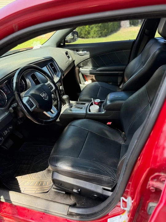 2012 Dodge Charger 7th Gen - Image 5 of 8