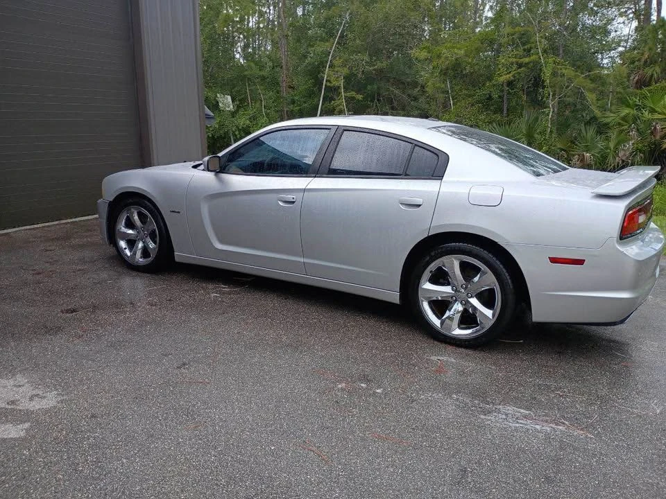 2012 Dodge Charger 7th Gen - Image 2 of 5