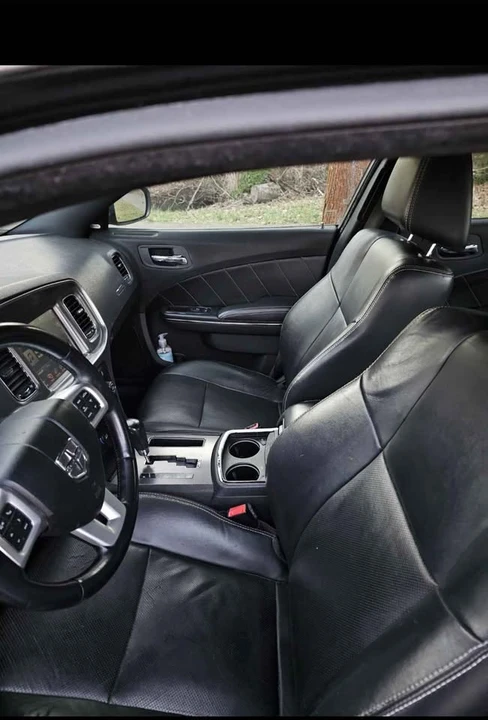2012 Dodge Charger 7th Gen - Image 6 of 10
