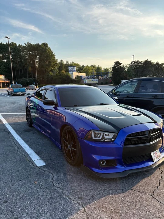 2012 Dodge Charger 7th Gen - Image 2 of 12