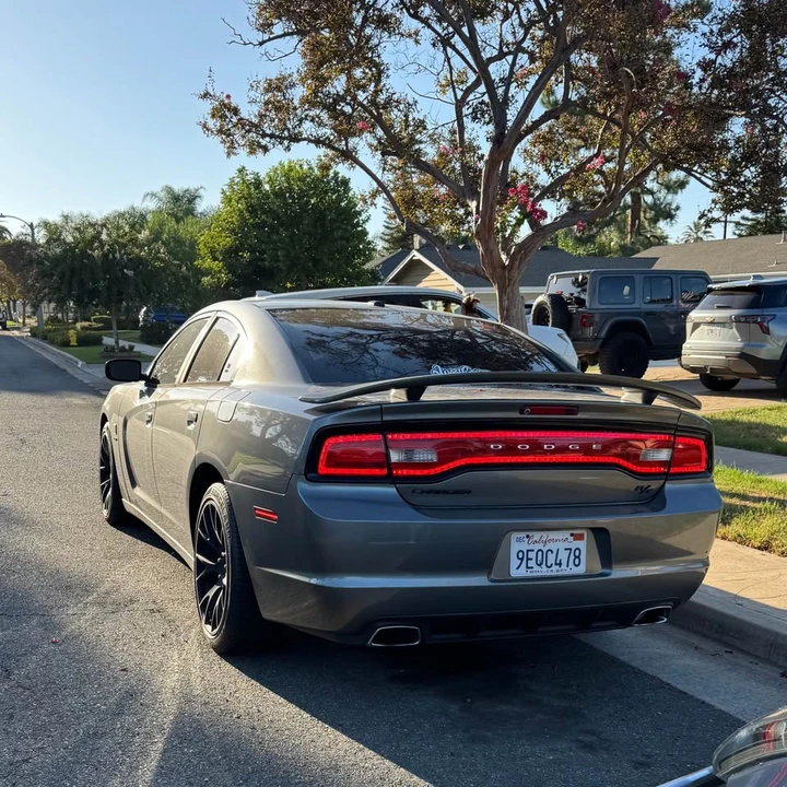 2012 Dodge Charger 7th Gen - Image 2 of 7