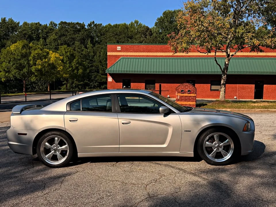 2012 Dodge Charger 7th Gen - Image 4 of 20