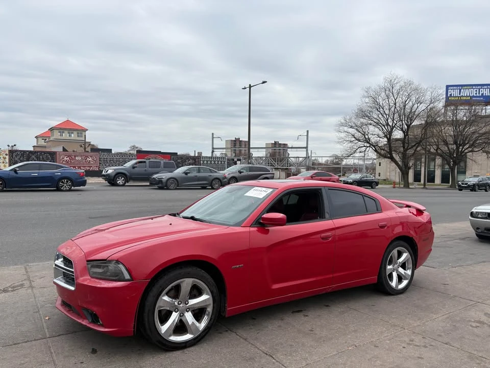 2012 Dodge Charger 7th Gen - Image 4 of 9
