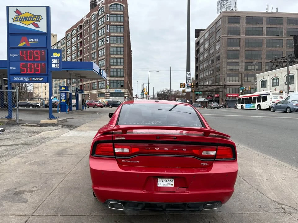 2012 Dodge Charger 7th Gen - Image 7 of 9