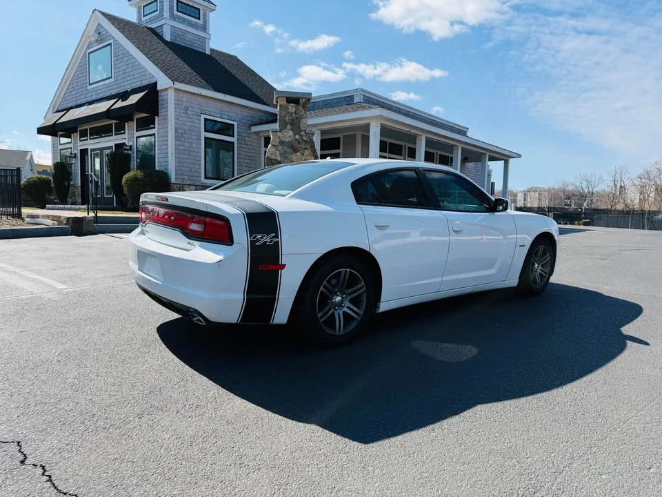 2012 Dodge Charger 7th Gen - Image 15 of 17