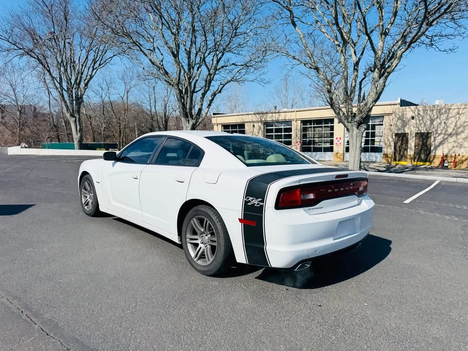 2012 Dodge Charger 7th Gen - Image 3 of 17