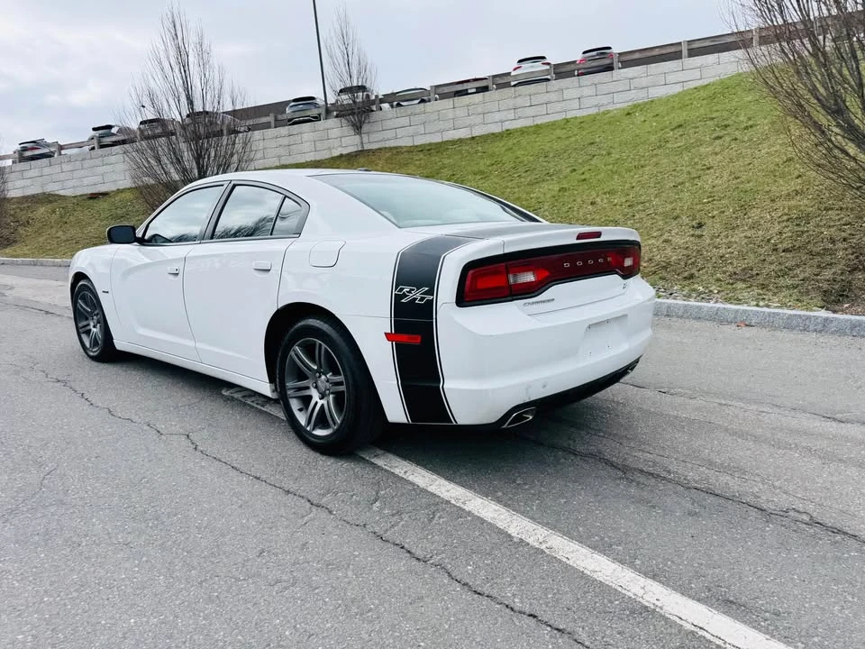 2012 Dodge Charger 7th Gen - Image 2 of 14