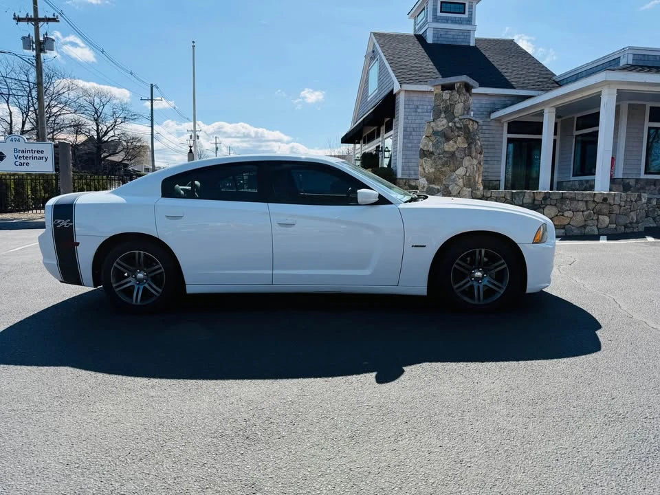 2012 Dodge Charger 7th Gen - Image 16 of 17