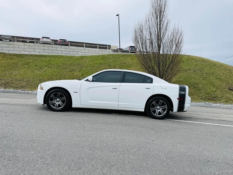 2012 Dodge Charger 7th Gen - Image 11 of 14