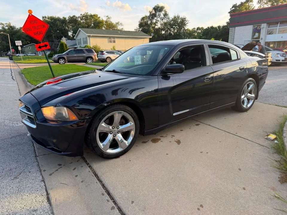 2012 Dodge Charger 7th Gen - Image 2 of 20