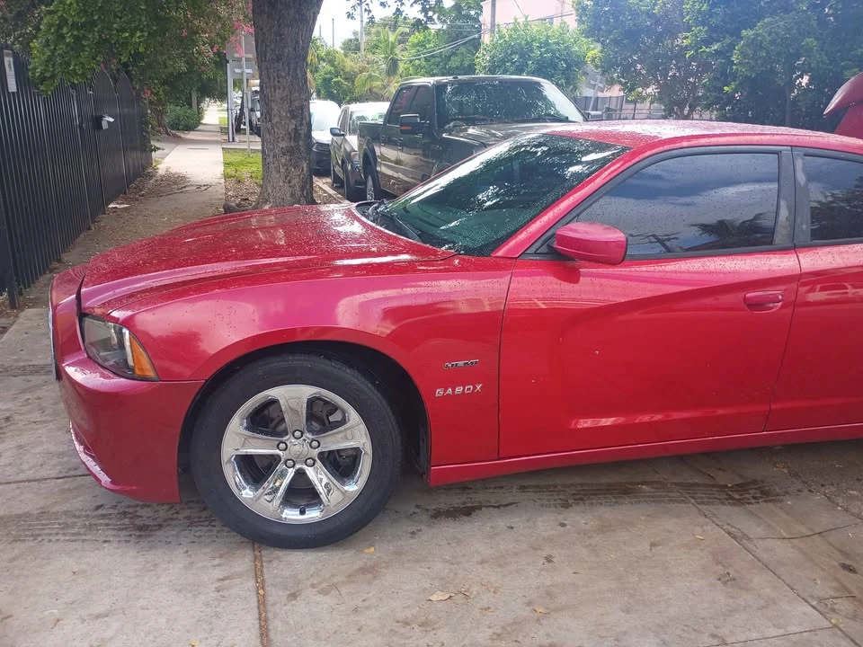 2012 Dodge Charger 7th Gen - Image 4 of 20