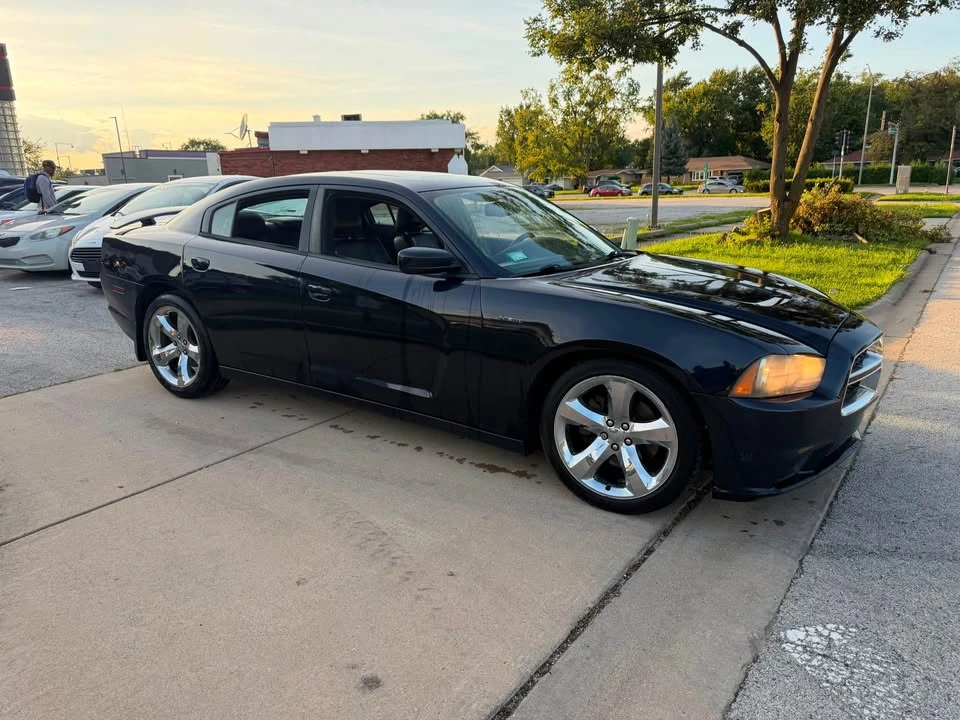2012 Dodge Charger 7th Gen - Image 4 of 20