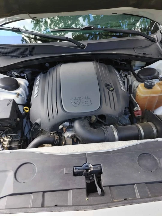 2012 Dodge Charger 7th Gen - Image 4 of 9