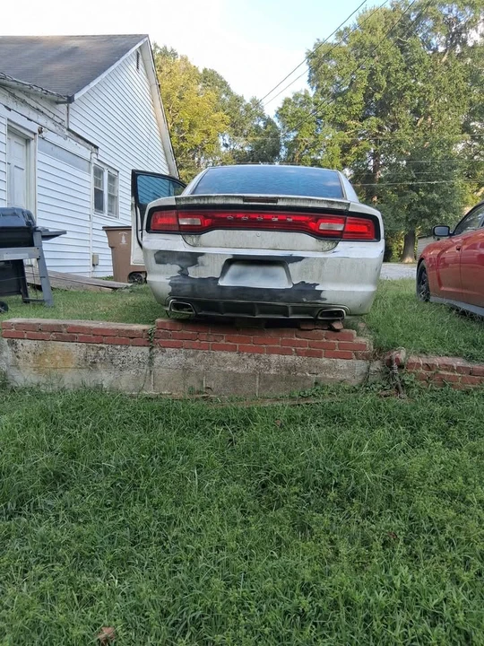 2012 Dodge Charger 7th Gen - Image 5 of 10