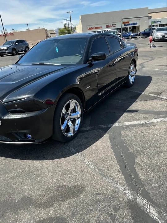 2012 Dodge Charger 7th Gen - Image 3 of 9