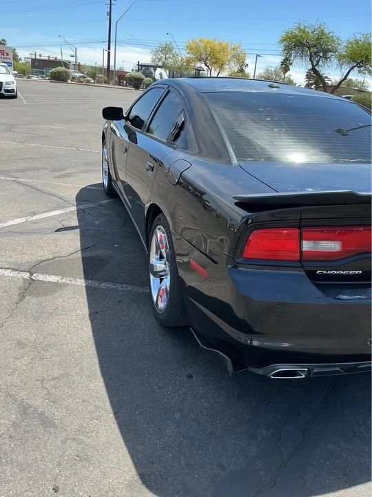 2012 Dodge Charger 7th Gen - Image 5 of 9