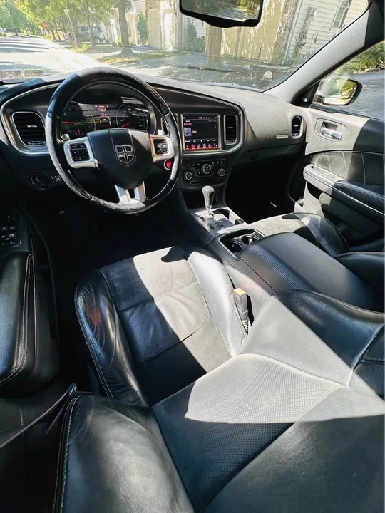 2012 Dodge Charger 7th Gen - Image 4 of 7