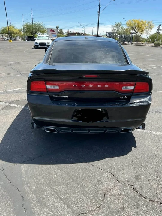 2012 Dodge Charger 7th Gen - Image 6 of 9