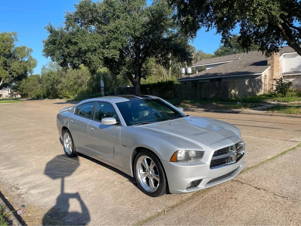 2012 Dodge Charger 7th Gen - Image 4 of 15