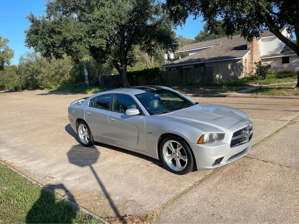 2012 Dodge Charger 7th Gen - Image 5 of 15