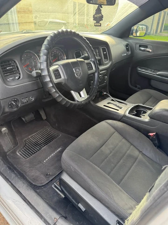 2012 Dodge Charger 7th Gen - Image 5 of 13