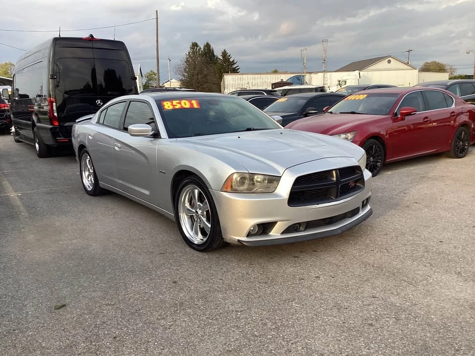 2012 Dodge Charger 7th Gen - Image 2 of 8