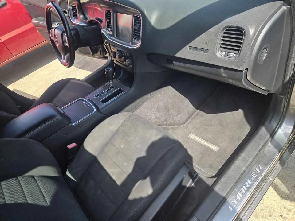 2012 Dodge Charger 7th Gen - Image 6 of 11