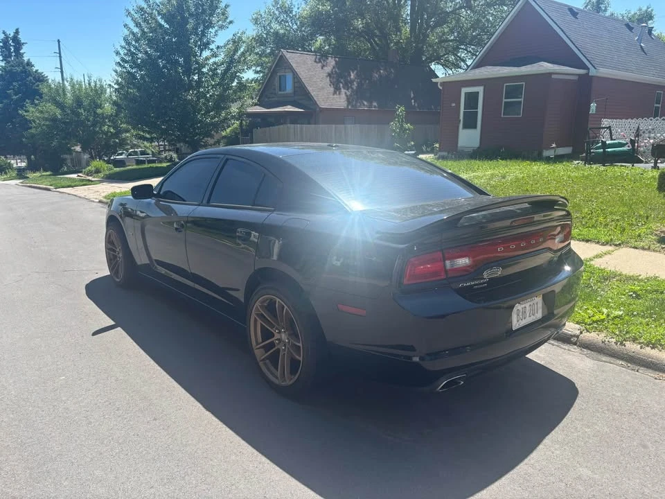 2012 Dodge Charger 7th Gen - Image 4 of 14